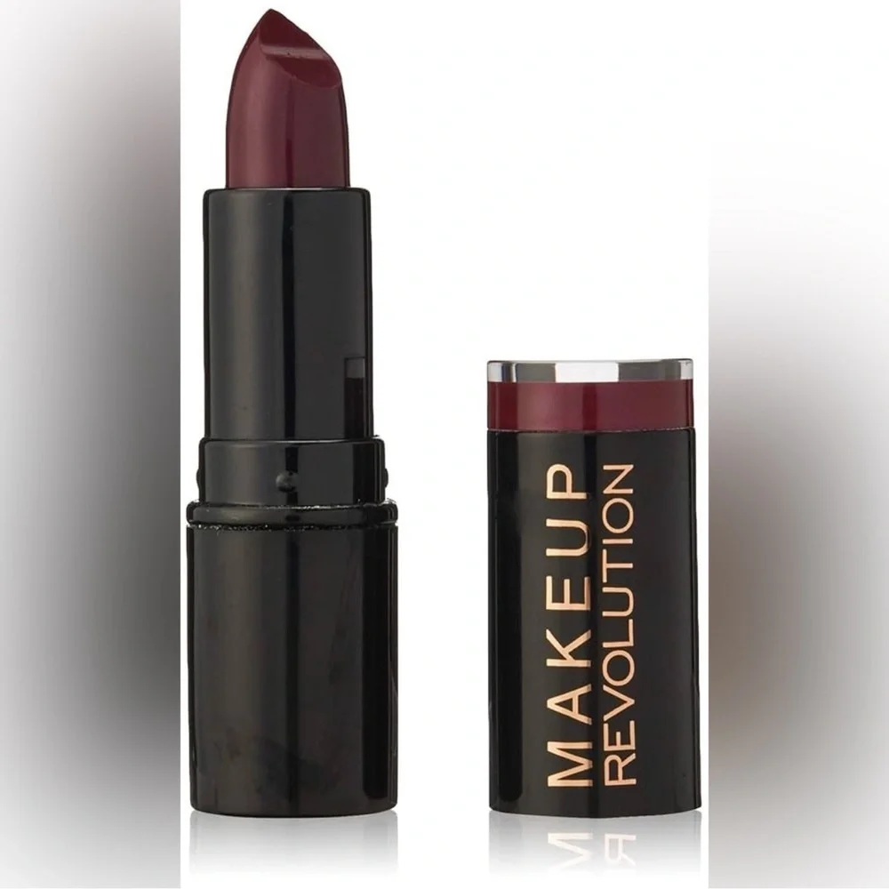 Makeup Revolution Lipstick – Rebel With Cause💄 Bold. Confident. Unapologetic.